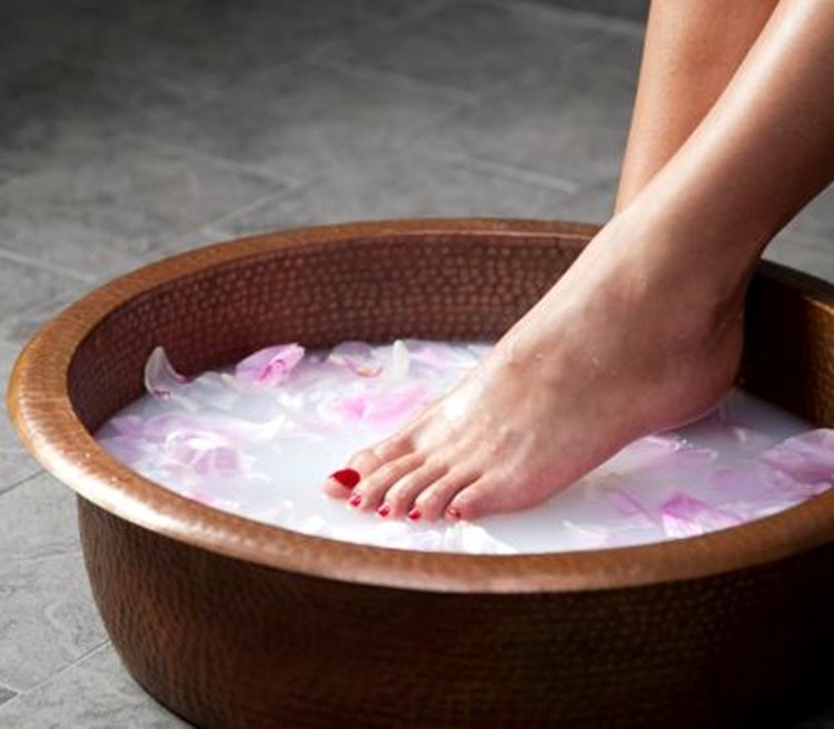 Herbal Epsom Salt Foot Soak And Massage In Touch Massage